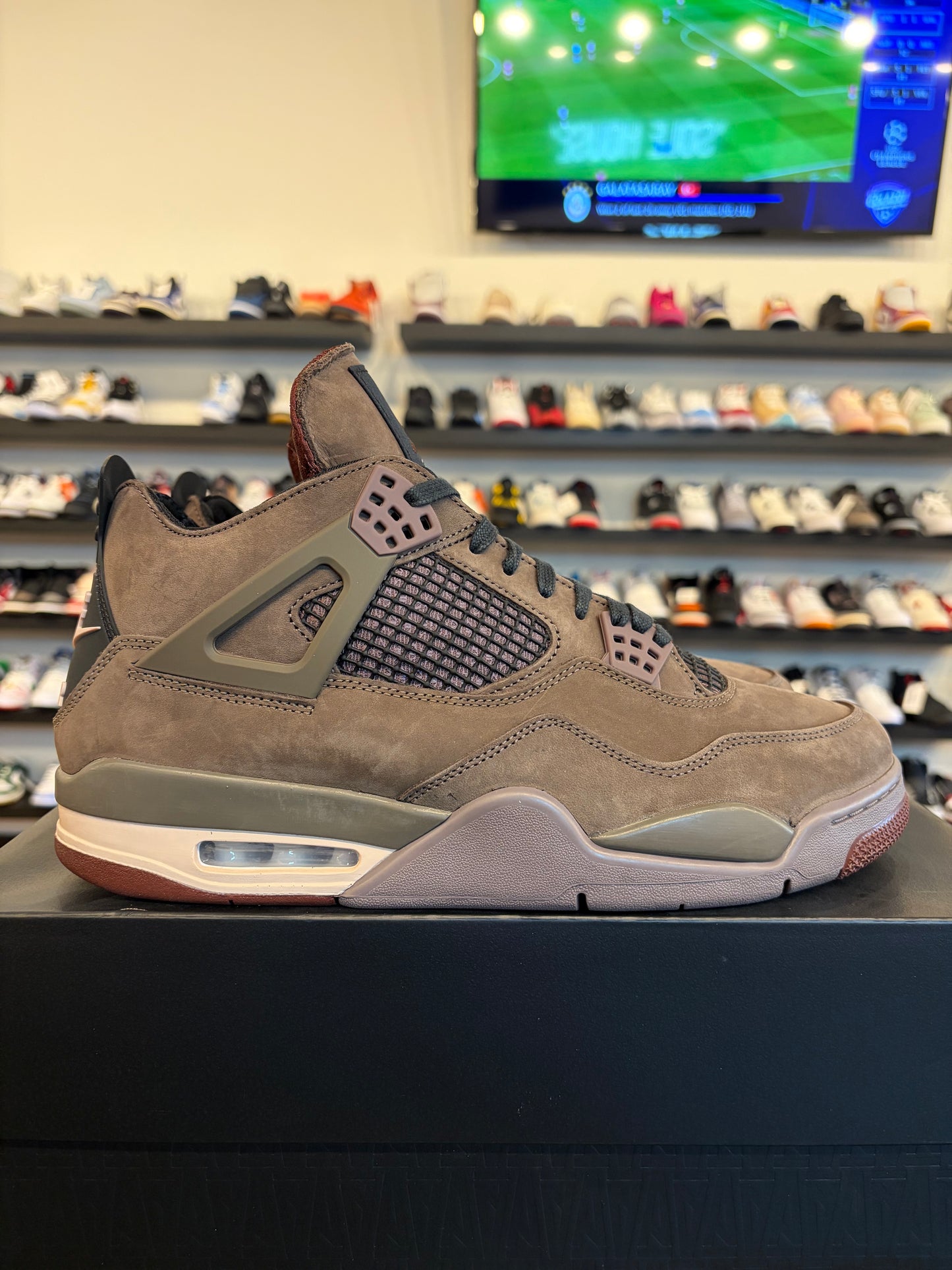 Jordan 4 A Ma Maniere Dark Mocha Size 12 Brand New