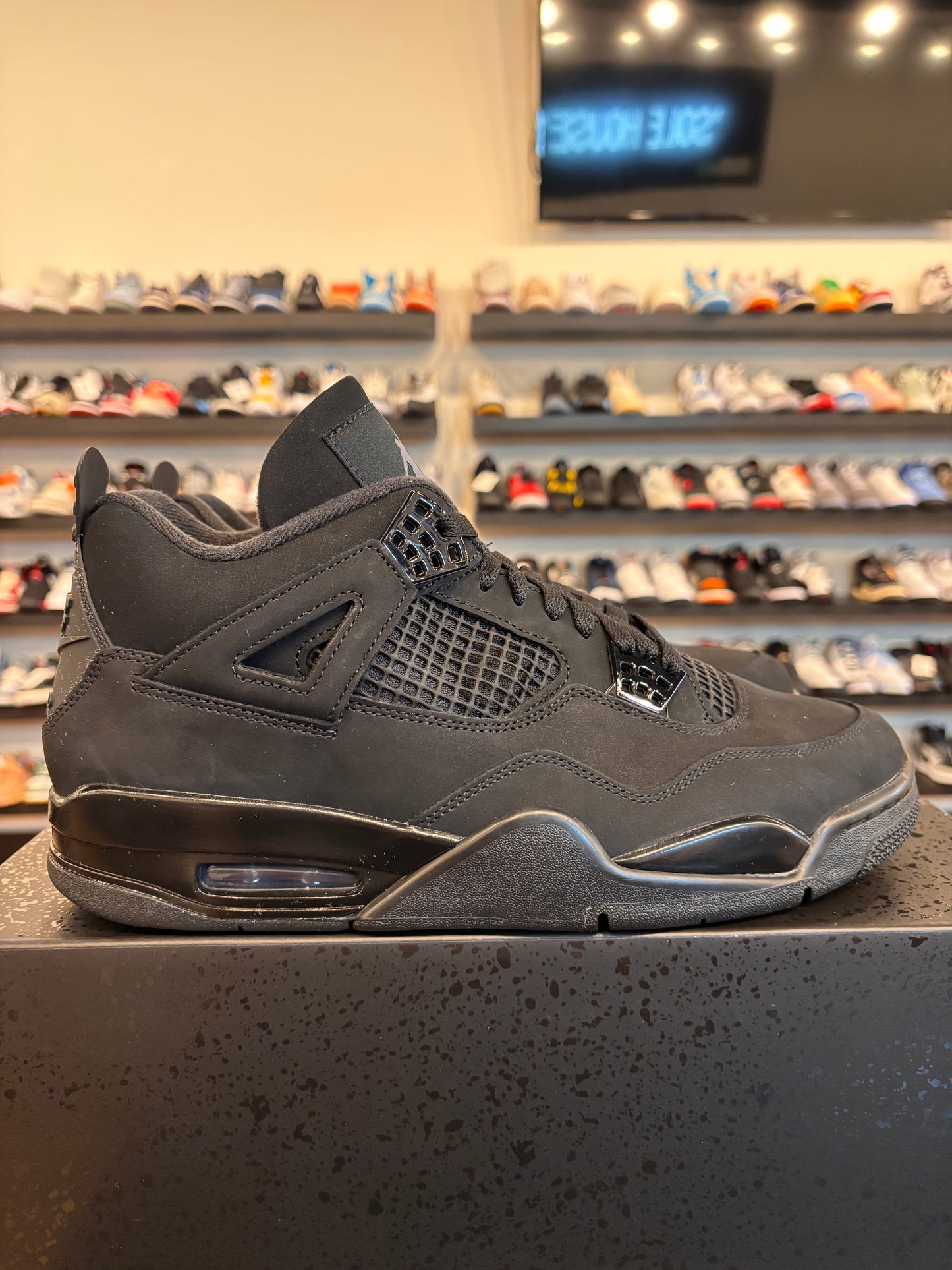 Jordan 4 Black Cat 2025 Size 11.5 Pre-Owned
