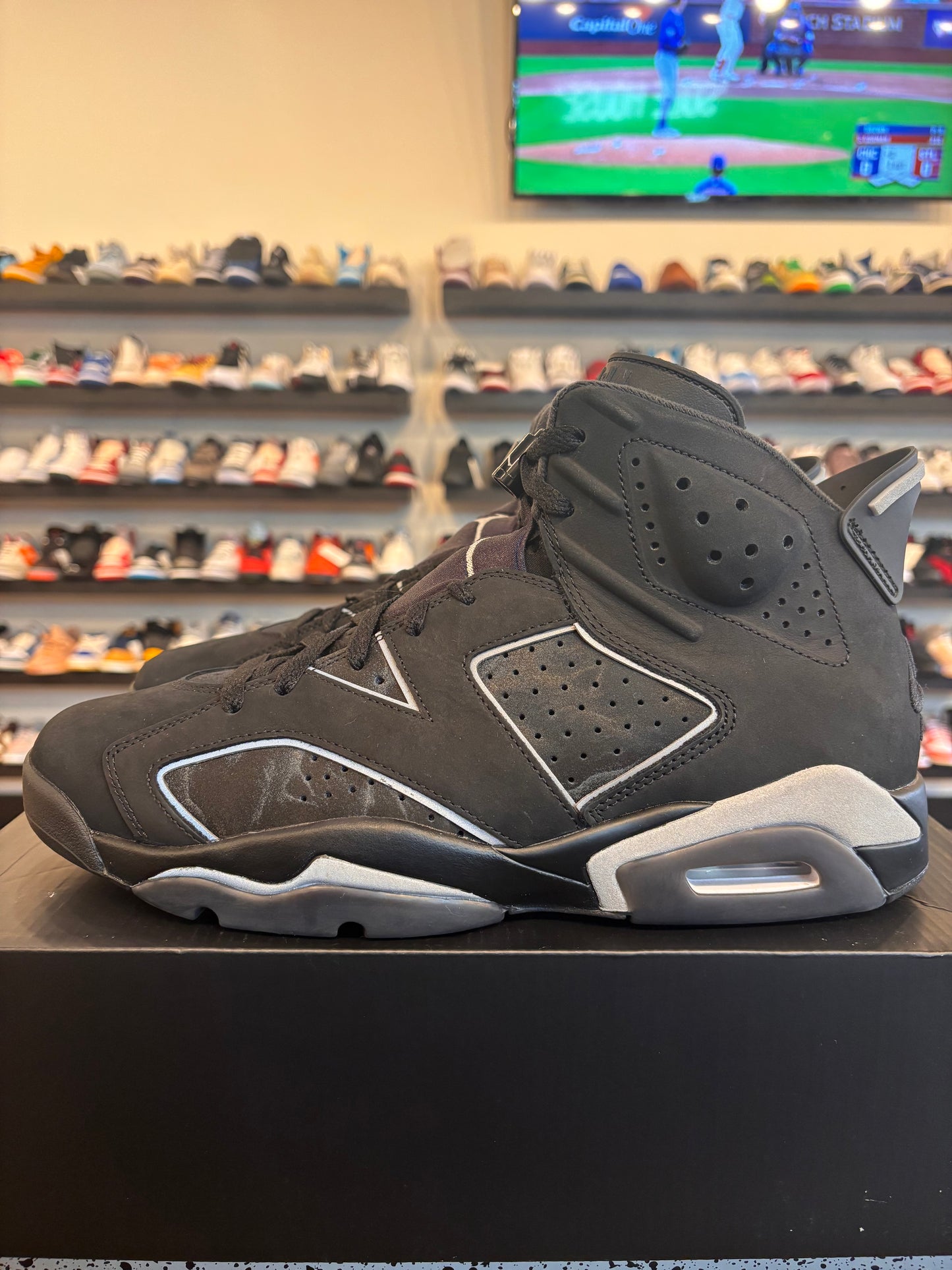 Jordan 6 Cap and Gown Size 12 Pre-Owned