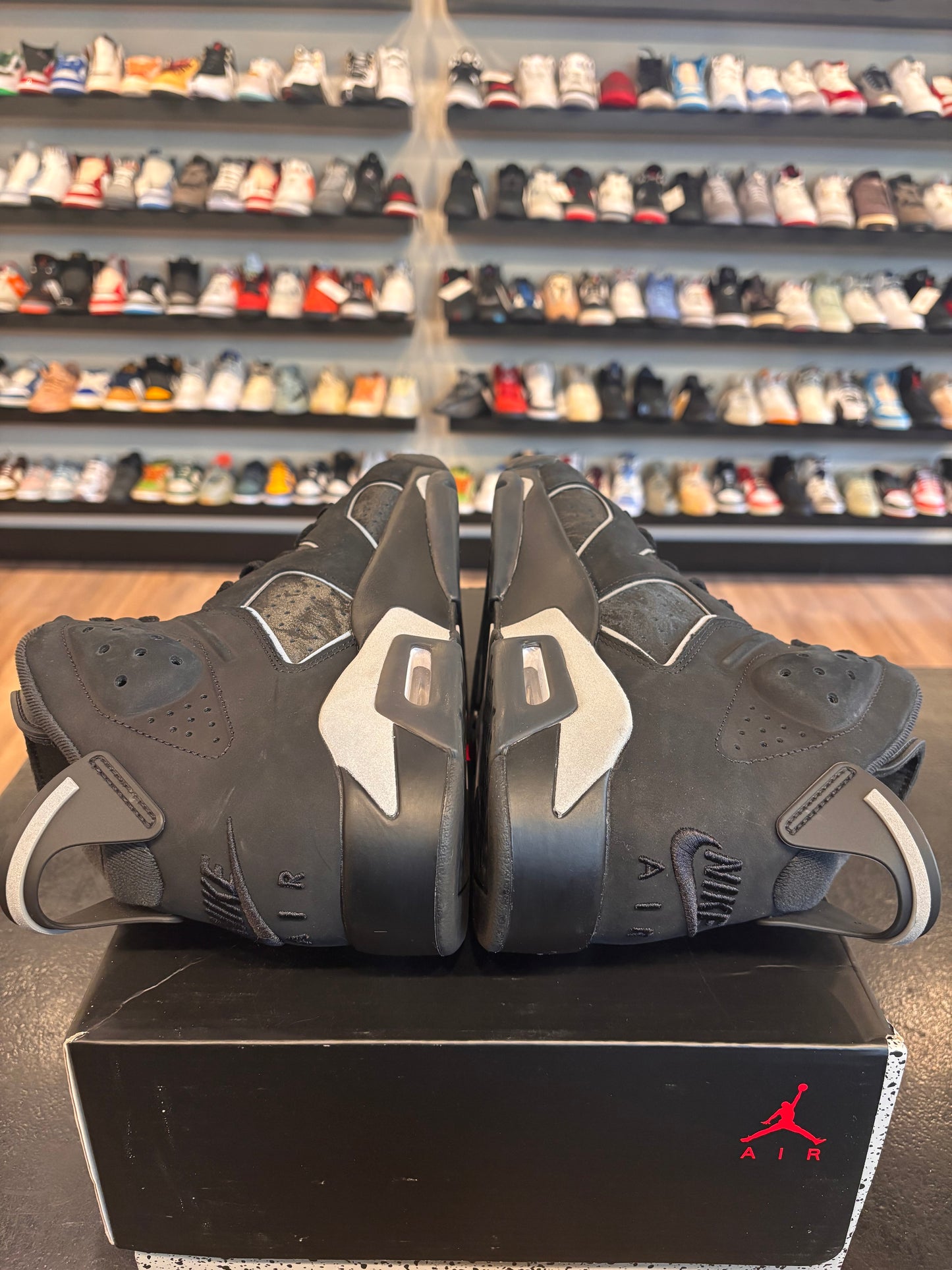 Jordan 6 Cap and Gown Size 12 Pre-Owned