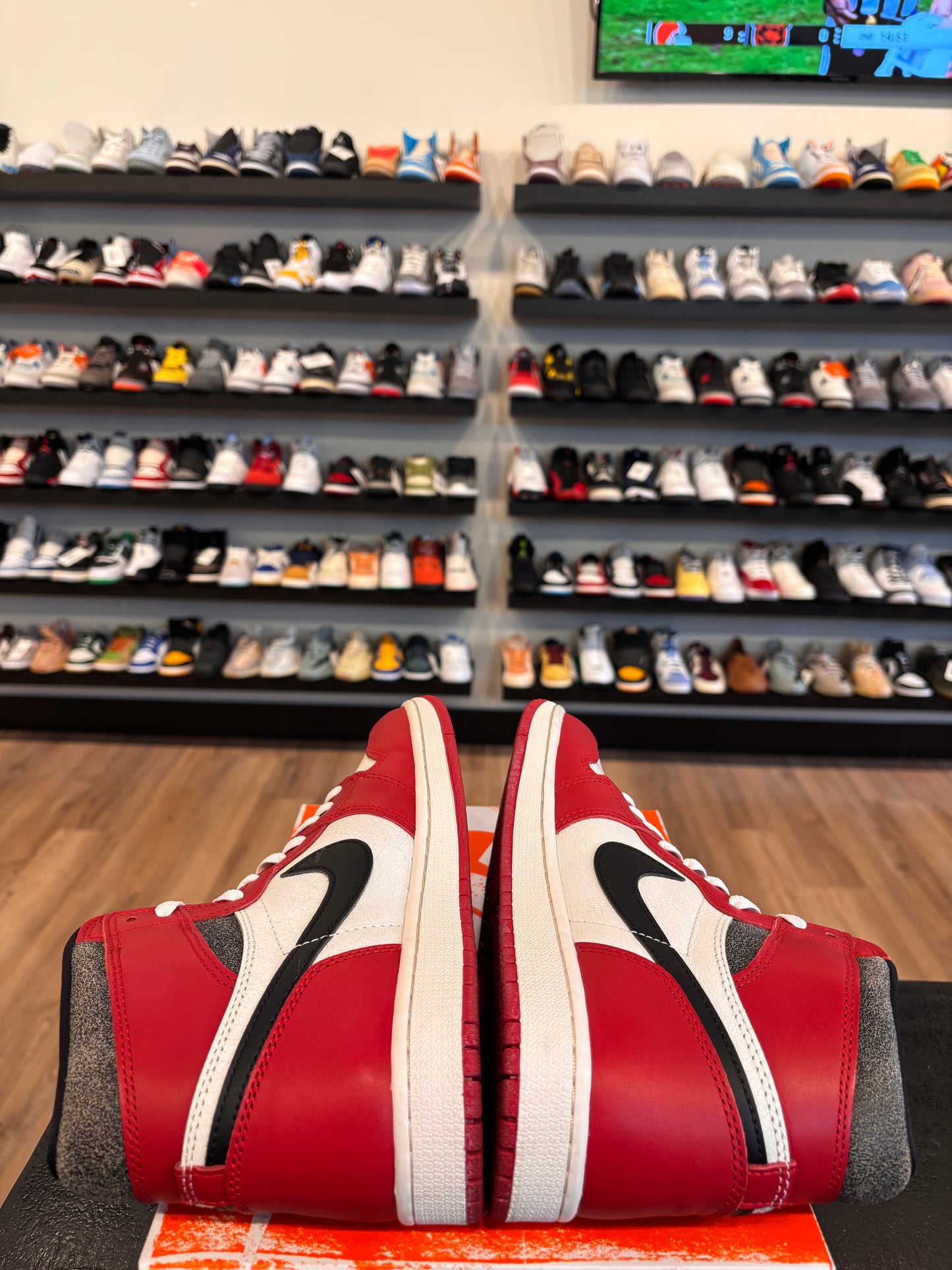 Jordan 1 Lost and Found Size 8 Pre-Owned