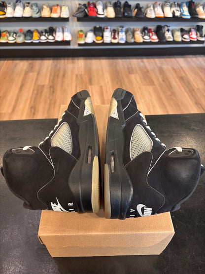 Jordan 5 Reimagined Black Metallic Size 8.5 Pre-Owned (No Box)