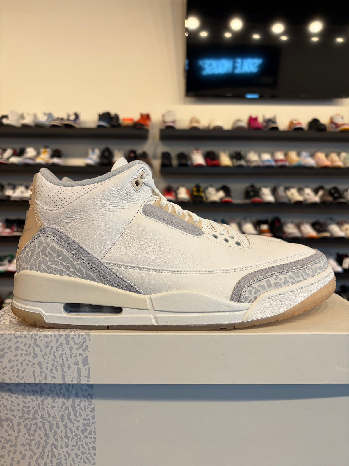 Jordan 3 Craft Ivory Size 12 Pre-Owned