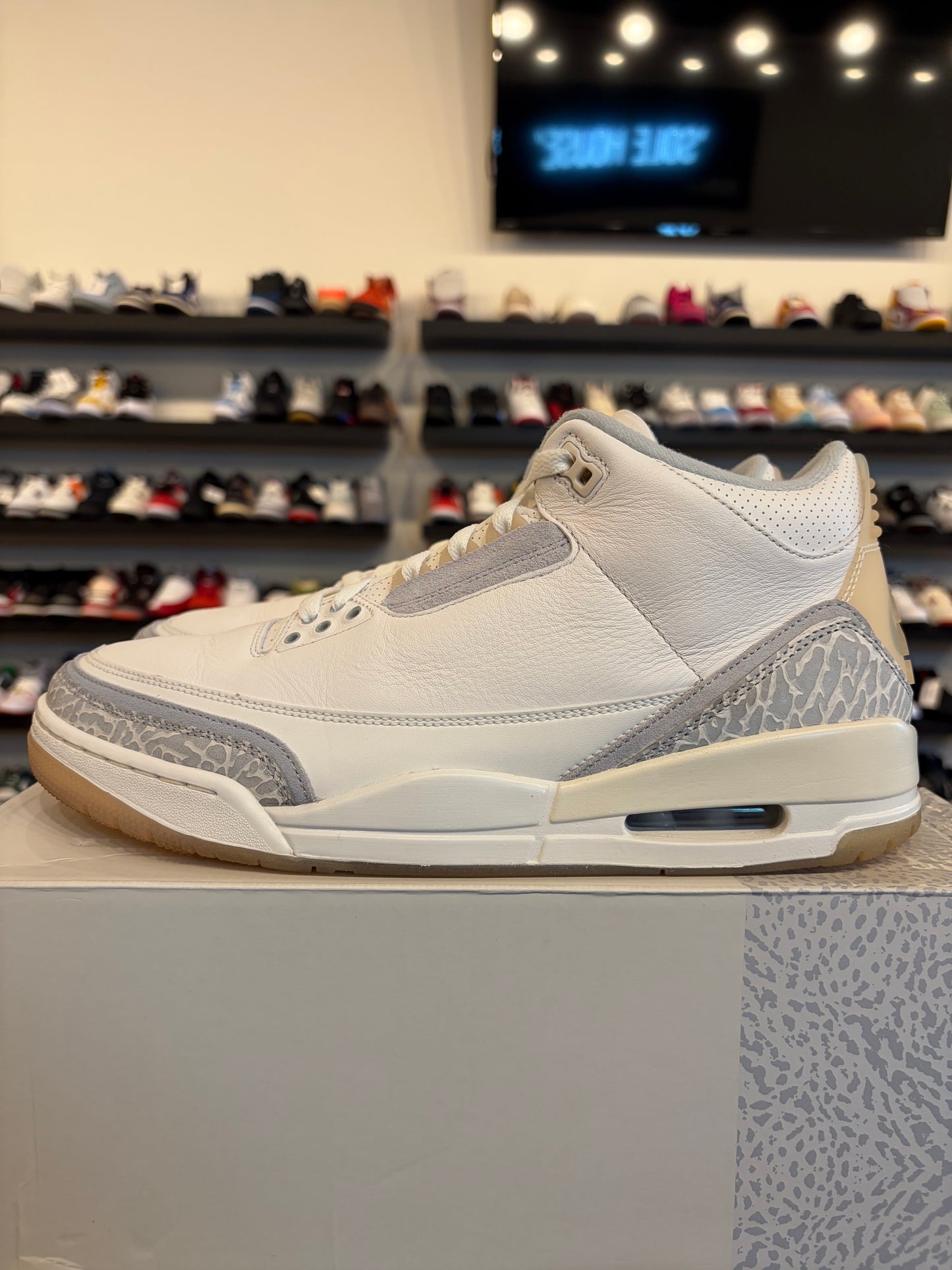 Jordan 3 Craft Ivory Size 12 Pre-Owned