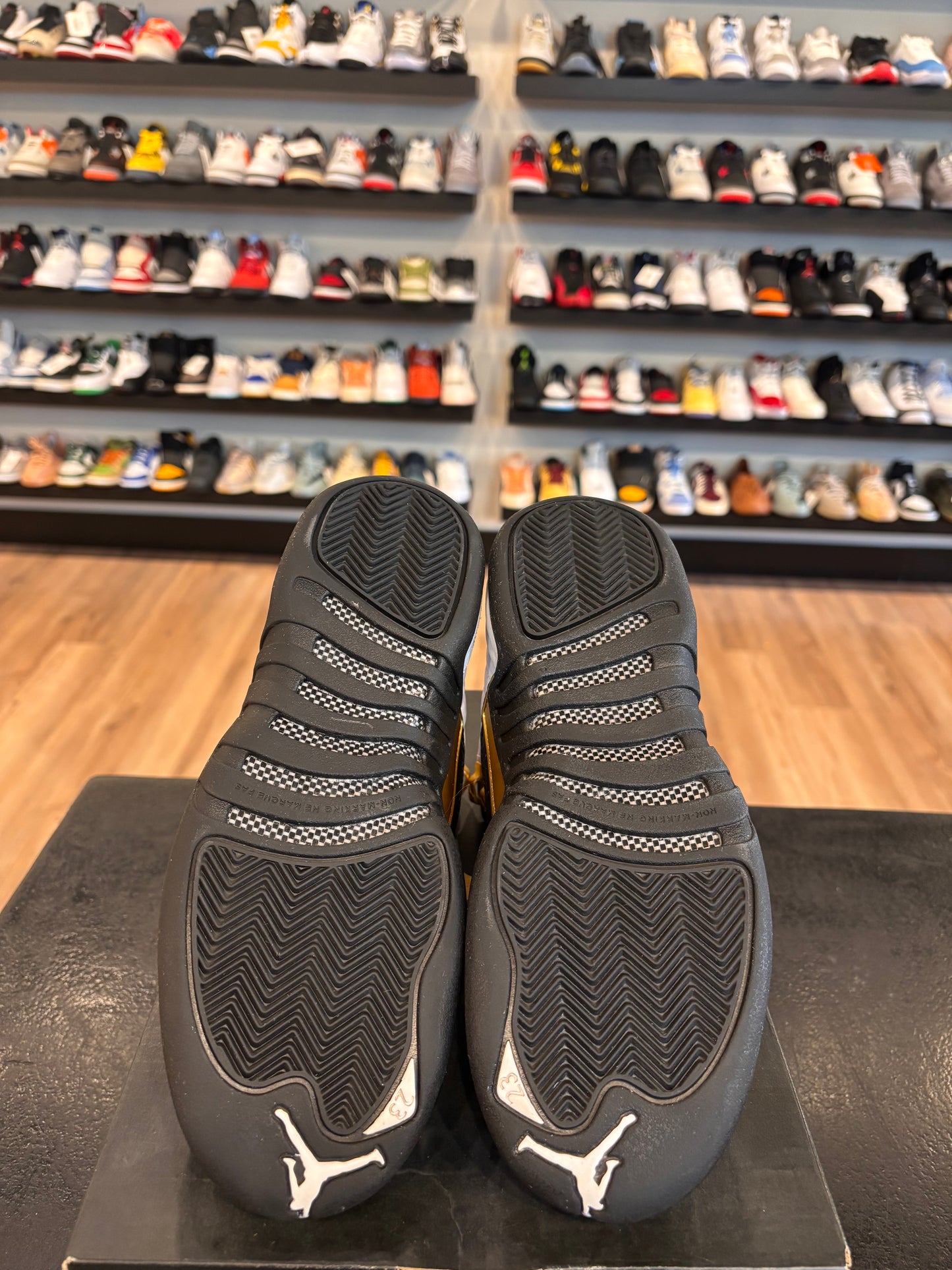 Jordan 12 Royalty Taxi Size 5.5Y (7W) Pre-Owned