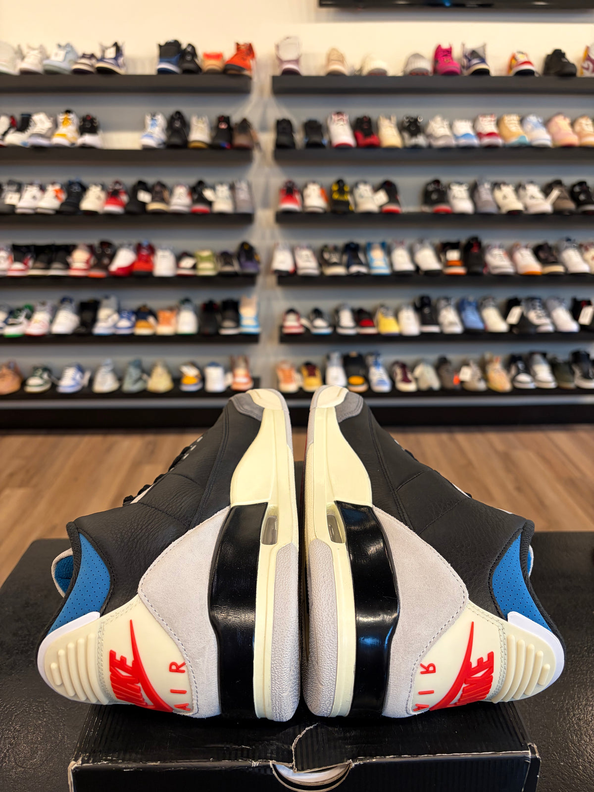Jordan 3 Rare Air Size 8.5 Brand New