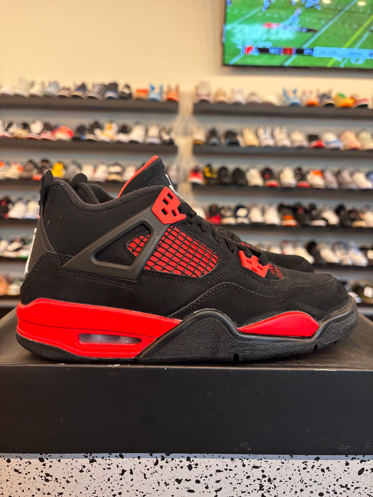 Jordan 4 Red Thunder Size 5.5Y (7W) Pre-Owned