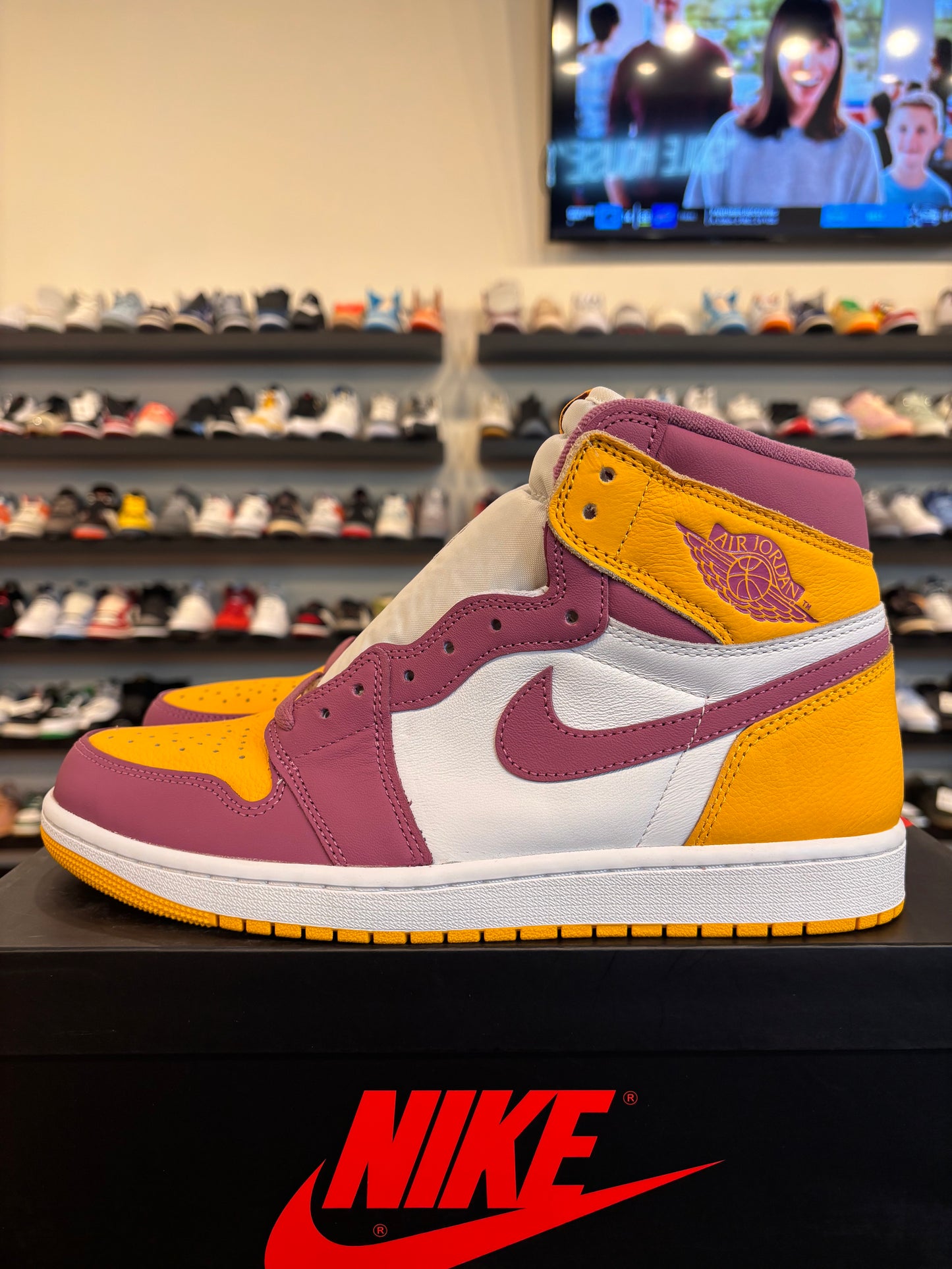 Jordan 1 Brotherhood Size 10.5 Brand New