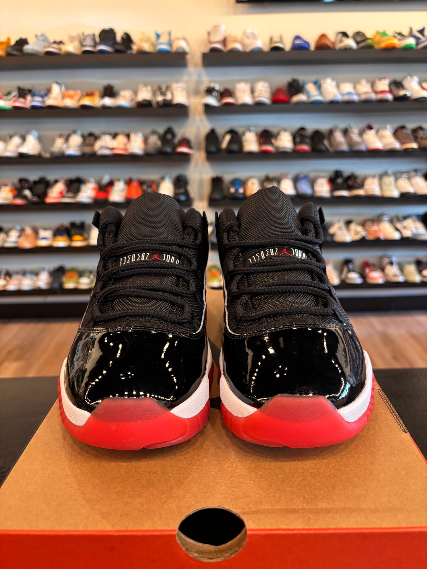 Jordan 11 Low Bred 2025 Size 9.5 Pre-Owned
