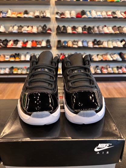 Jordan 11 Low Space Jam Size 9 Pre-Owned