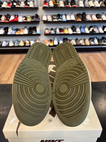 Jordan 1 Low Travis Scott Medium Olive Size 11 Pre-Owned
