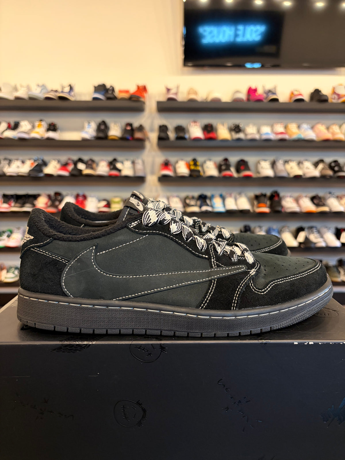 Jordan 1 Low Travis Scott Phantom Black Size 11 Pre-Owned