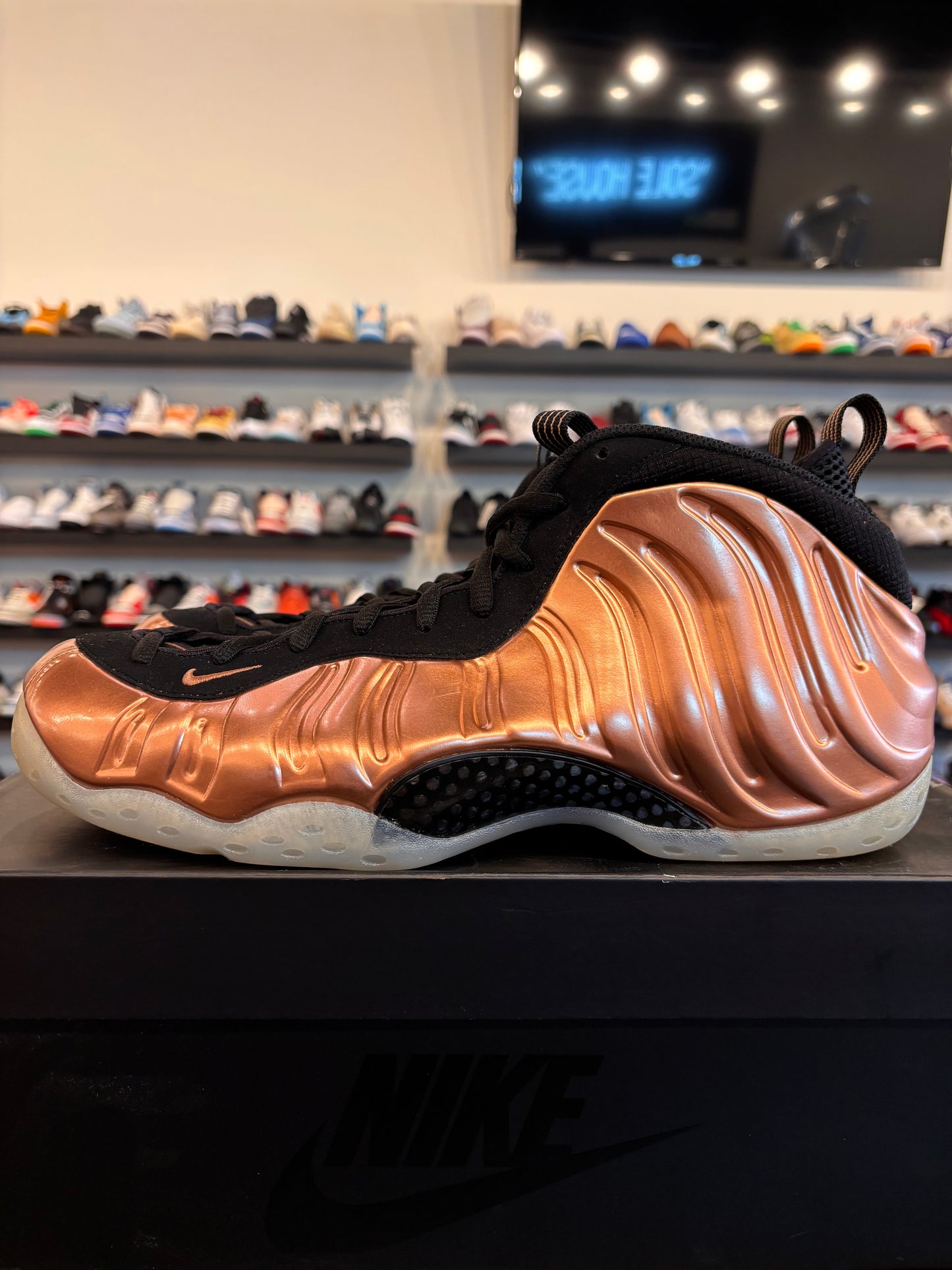 Nike Foamposite Copper 2024 Size 13 Pre-Owned