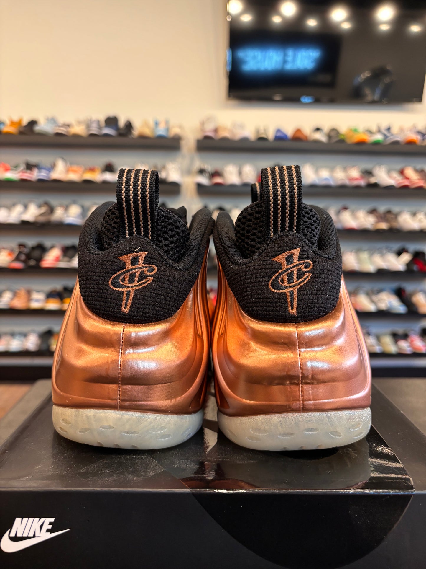 Nike Foamposite Copper 2024 Size 13 Pre-Owned