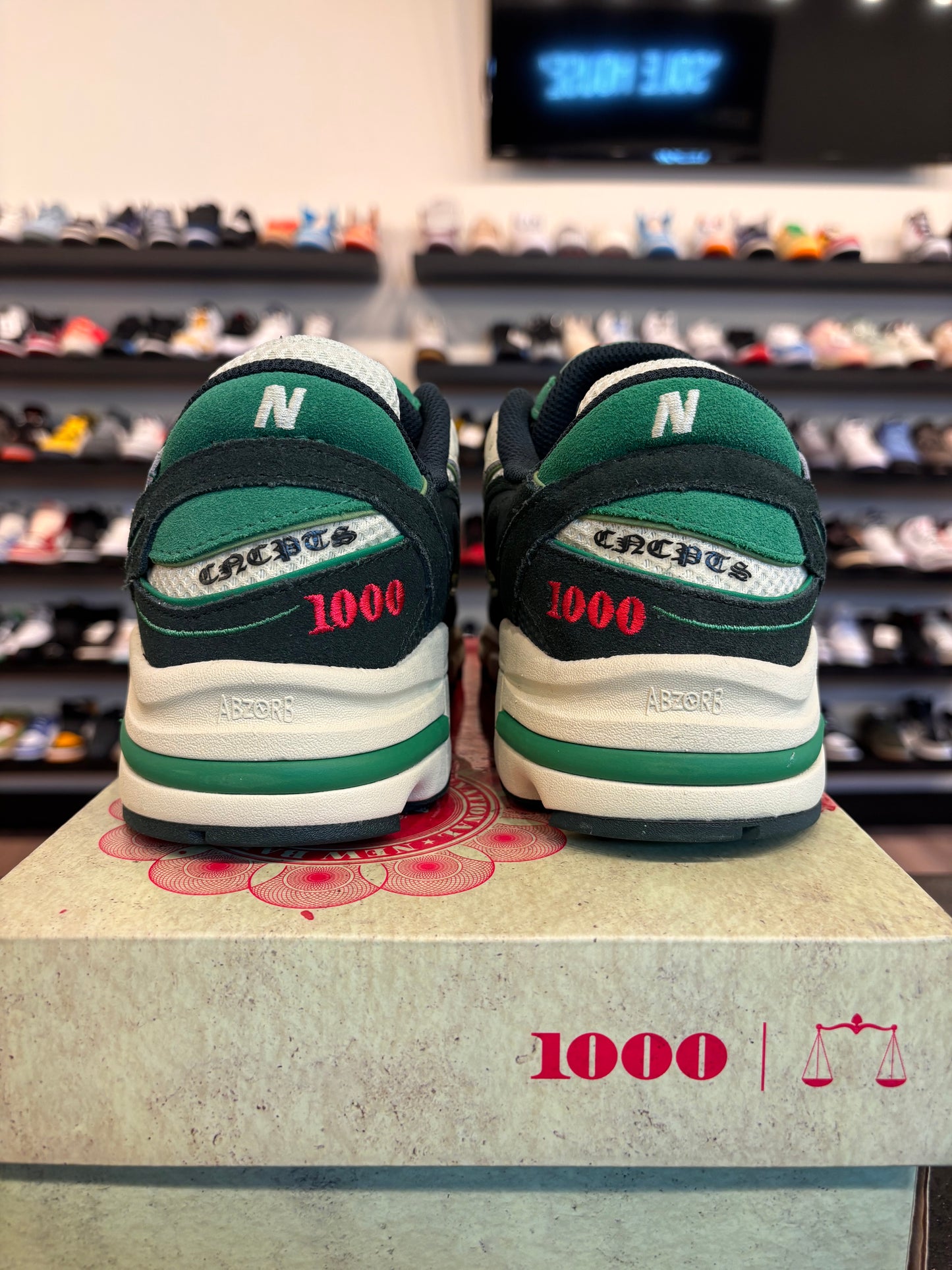 New Balance 1000 x Concepts Mile Size 8.5 Brand New