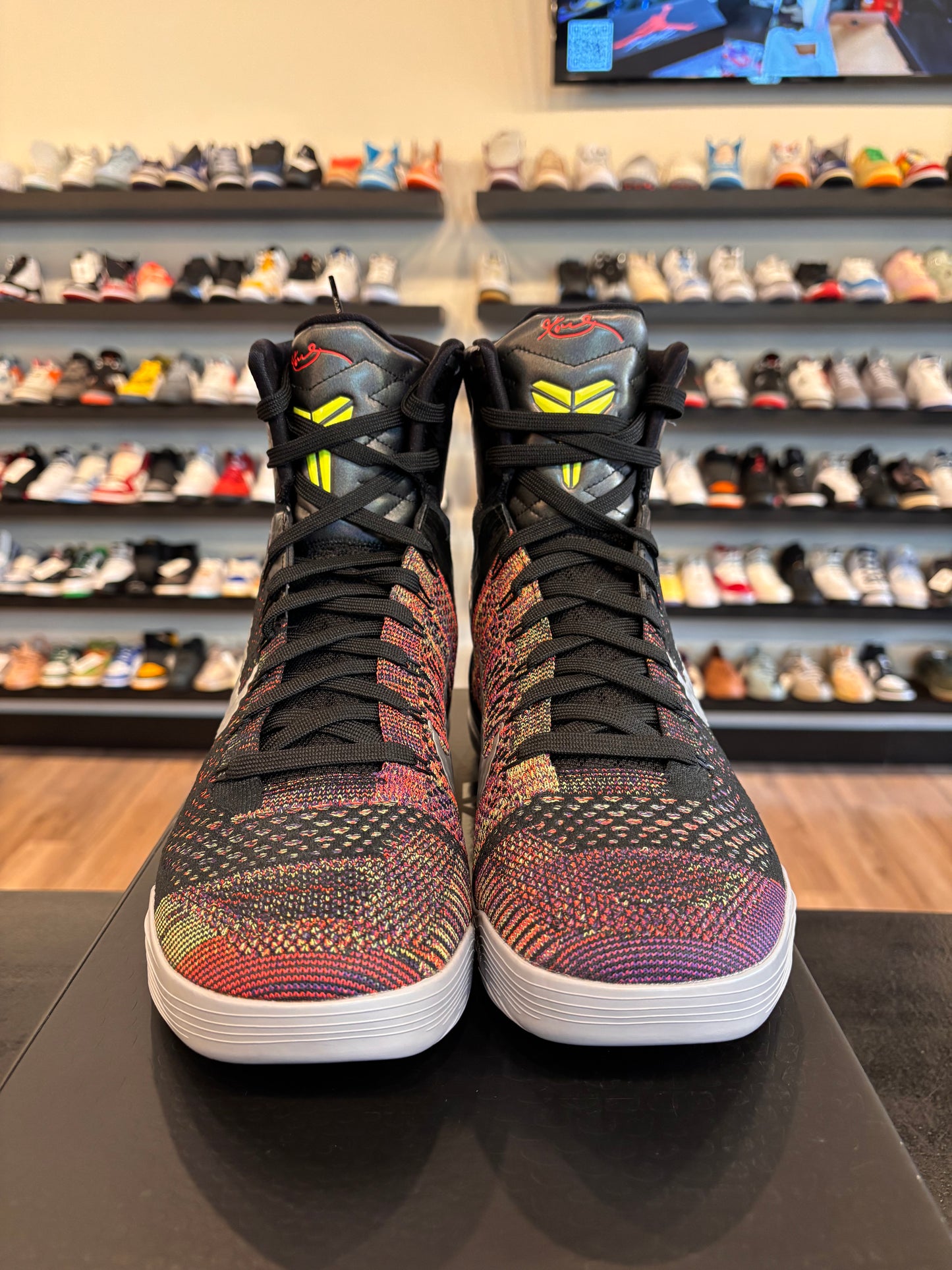 Nike Kobe 9 High Masterpiece Size 10.5 Brand New