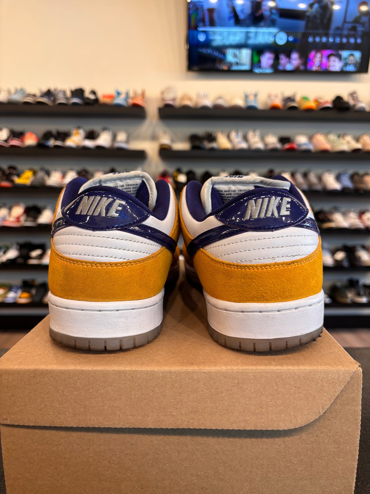 Nike SB Dunk Low Laser Orange Size 12 Pre-Owned