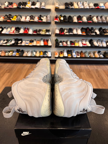 Nike Foamposite Wolf Grey Size 10.5 Pre-Owned