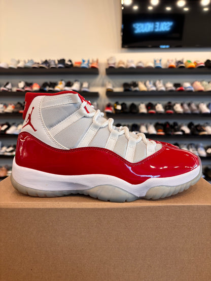 Jordan 11 Cherry Size 9 Pre-Owned (No Box)