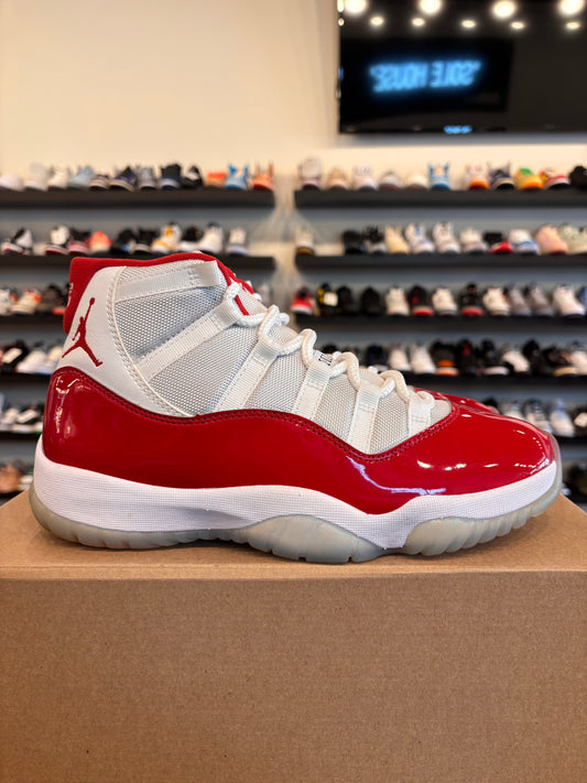 Jordan 11 Cherry Size 9 Pre-Owned (No Box)