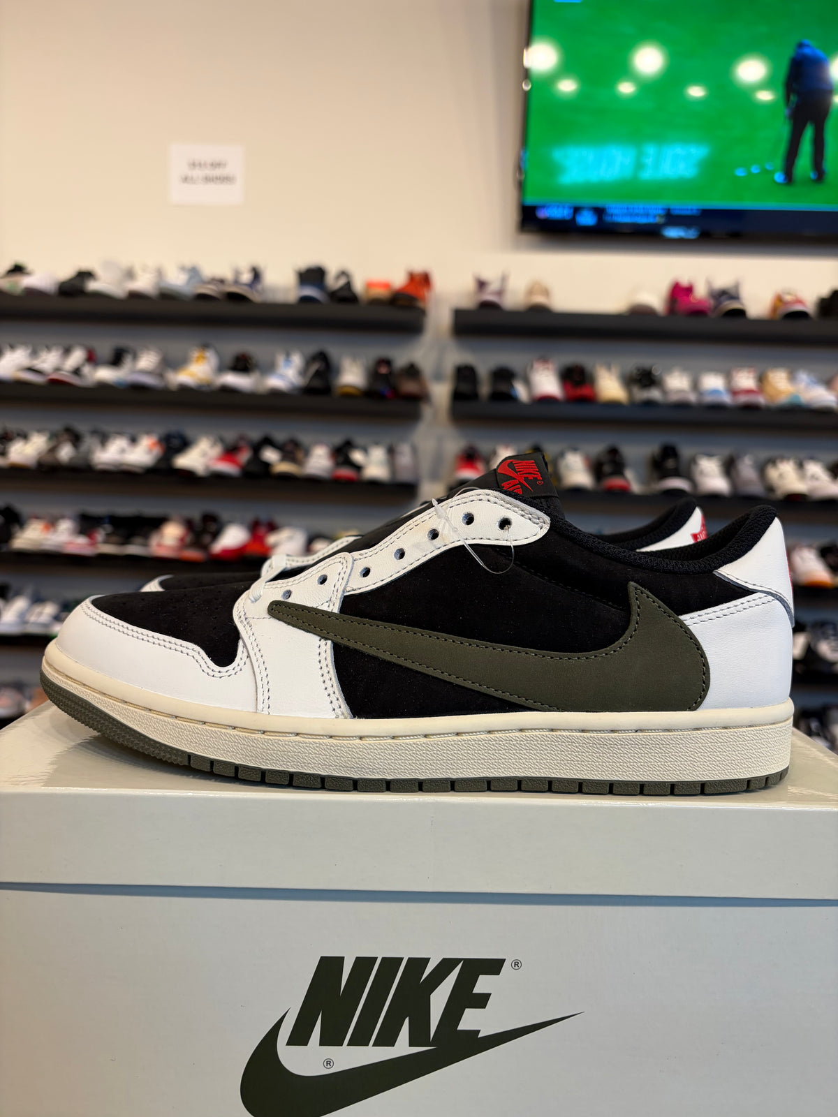 Jordan 1 Low Travis Scott Olive Size 8.5 (10W) Brand New