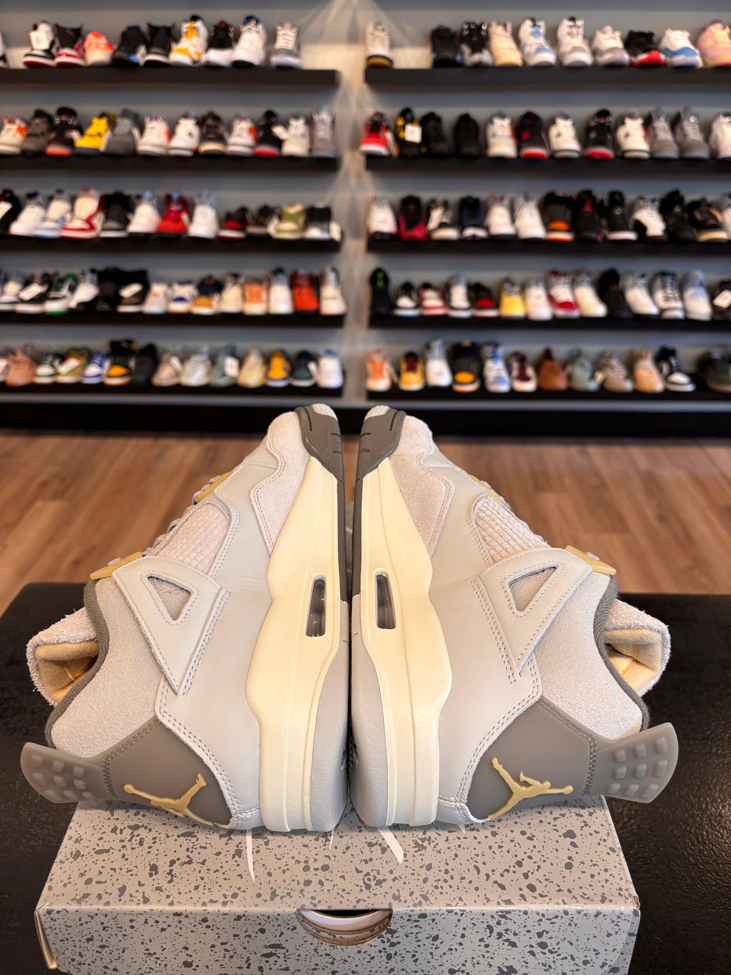 Jordan 4 Craft Photon Size 10.5 Pre-Owned