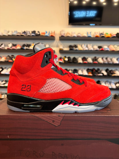 Jordan 5 Raging Bull Size 8.5 Pre-Owned