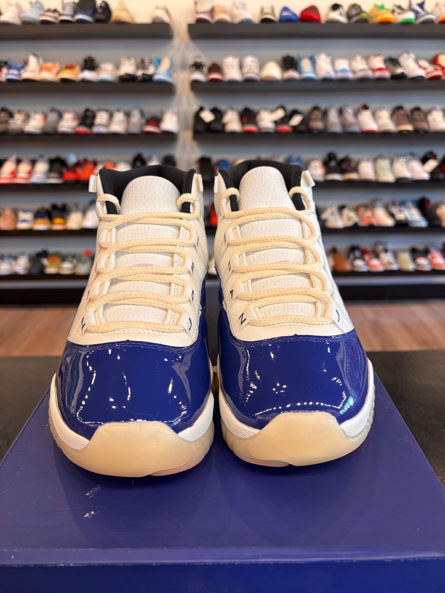 Jordan 11 Rare Air Size 8 Pre-Owned