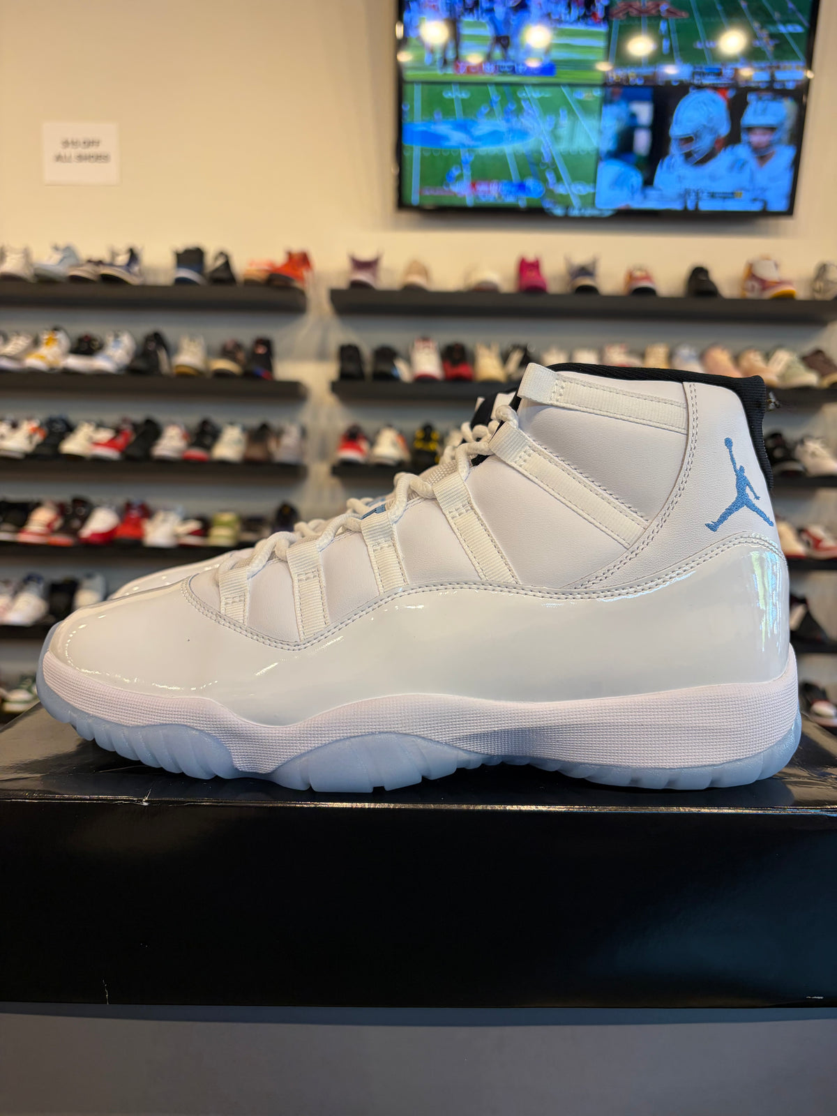 Jordan 11 Legend Blue 2024 Size 11 Brand New