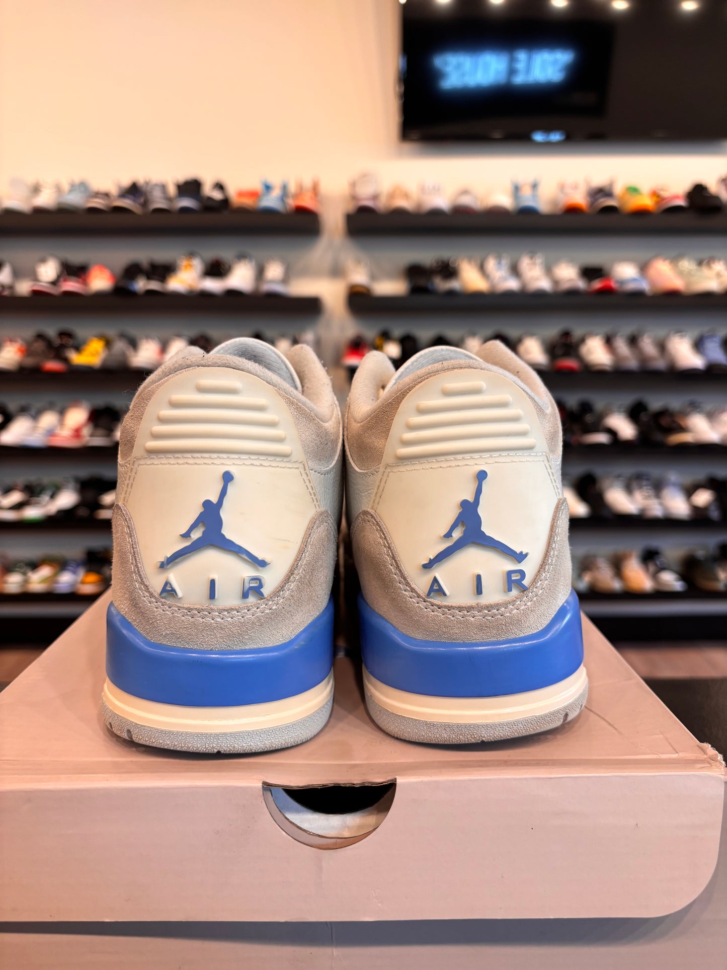 Jordan 3 Lucky Shorts Size 10.5 Pre-Owned