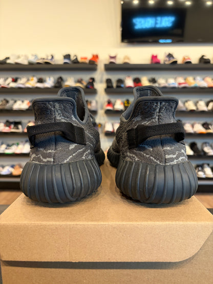 Yeezy 350 V2 MX Salt Size 10.5 Pre-Owned (No Box)