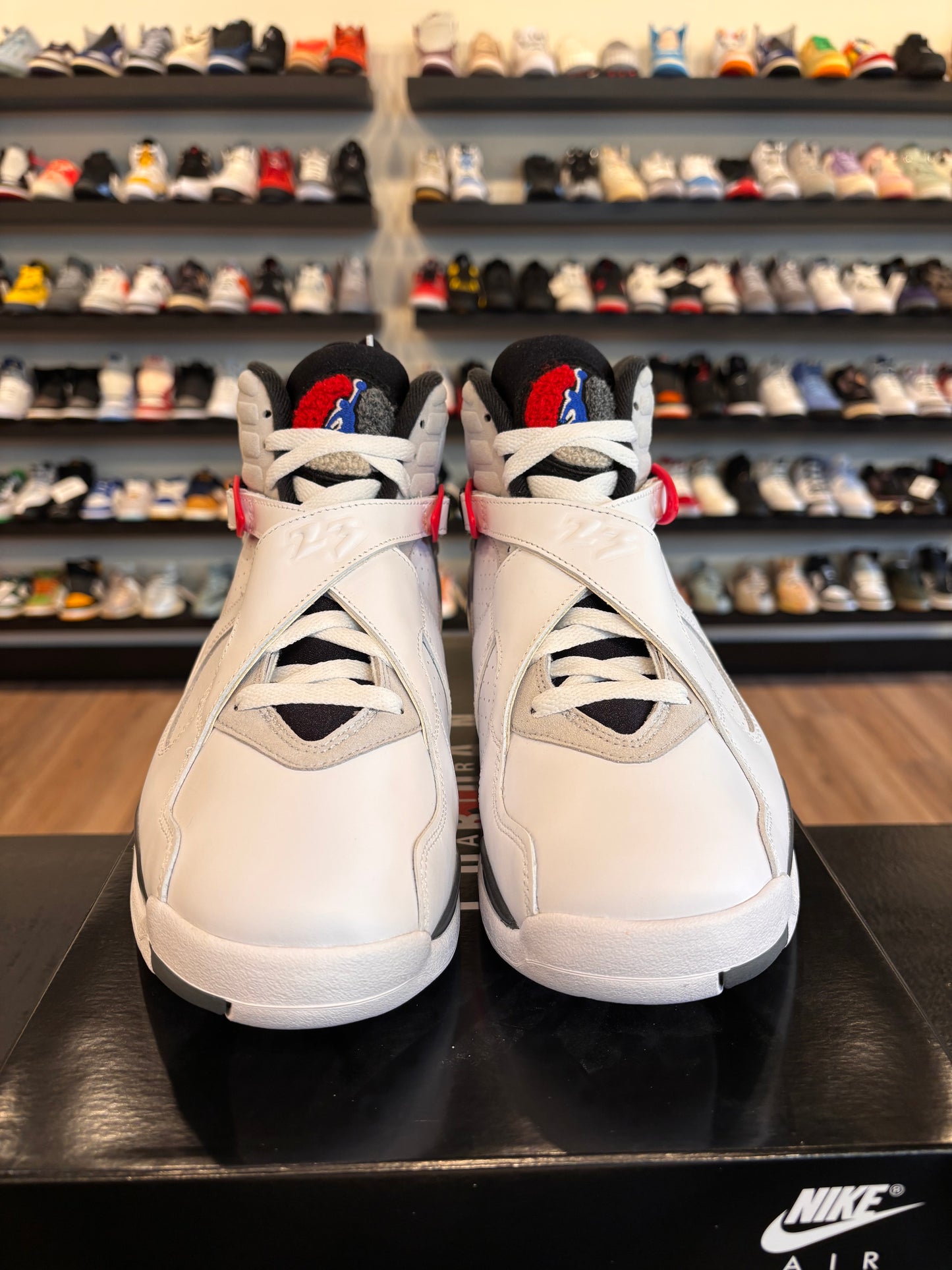 Jordan 8 Bugs Bunny 2025 Size 8.5 Brand New