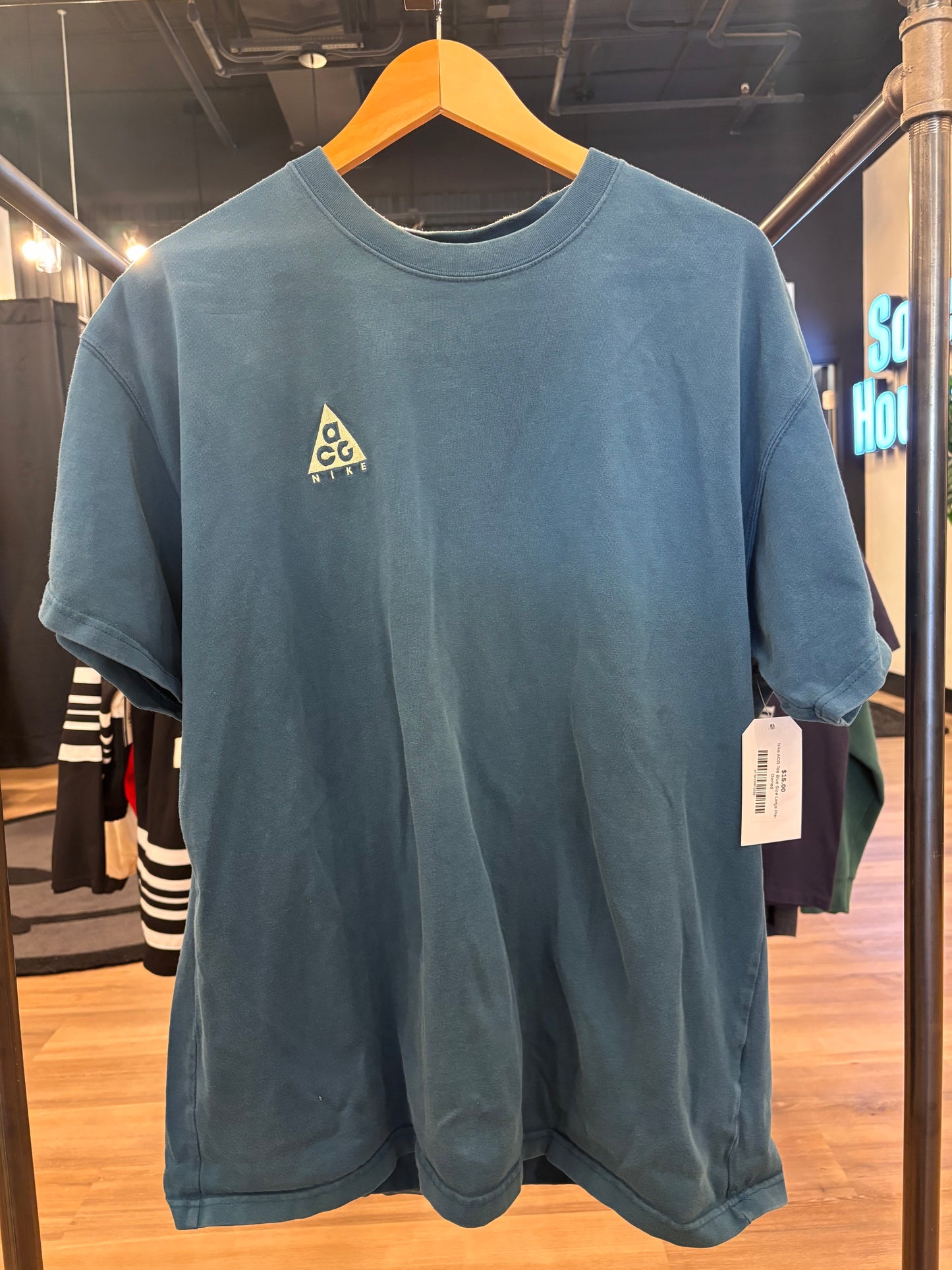 Nike ACG Tee Blue Size Large Pre-Owned