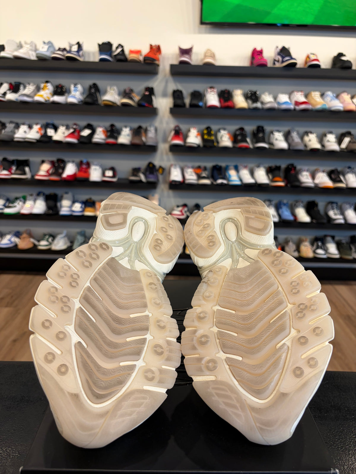 Adidas Pharrell Williams Jellyfish White Size 11 Pre-Owned