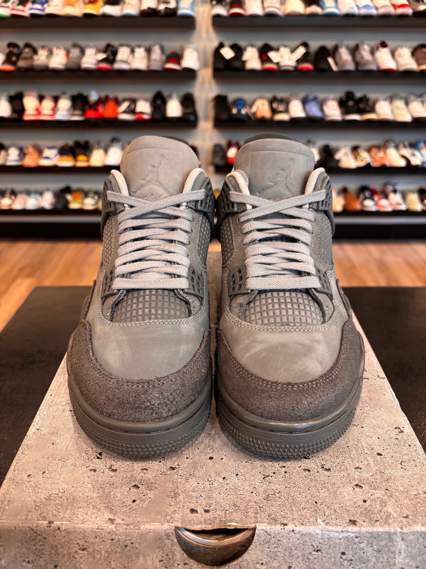 Jordan 4 Wet Cement Size 7.5 Pre-Owned
