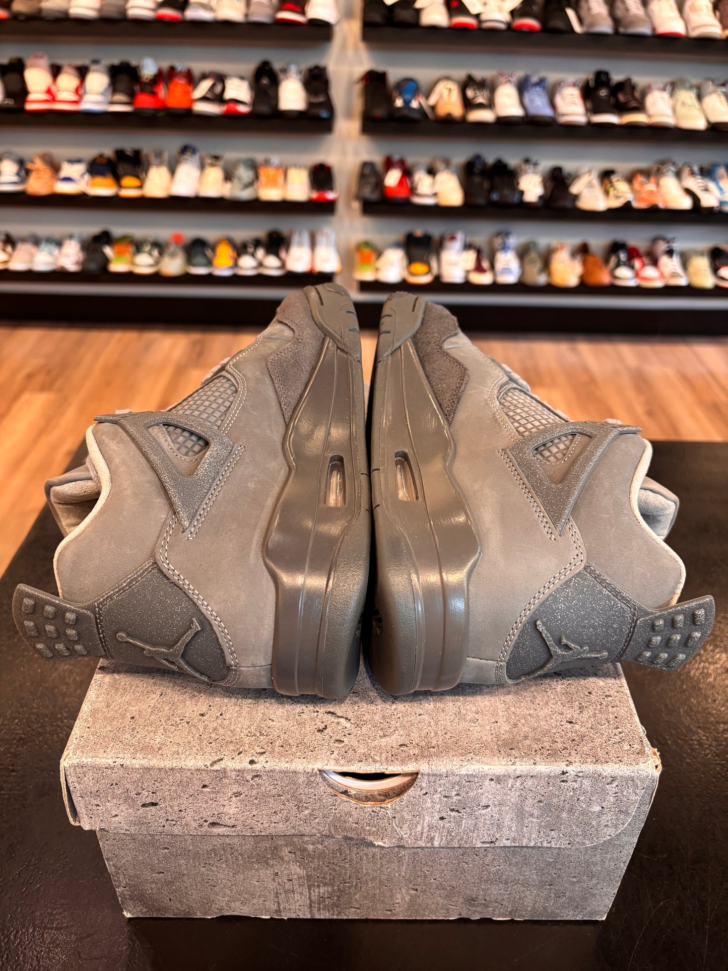 Jordan 4 Wet Cement Size 7.5 Pre-Owned