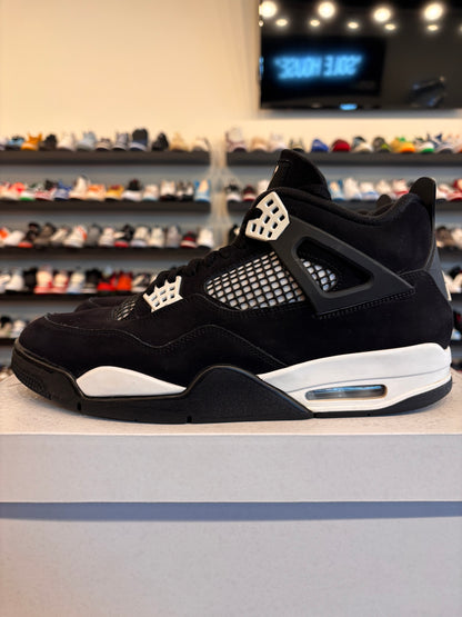 Jordan 4 White Thunder Size 12 Pre-Owned