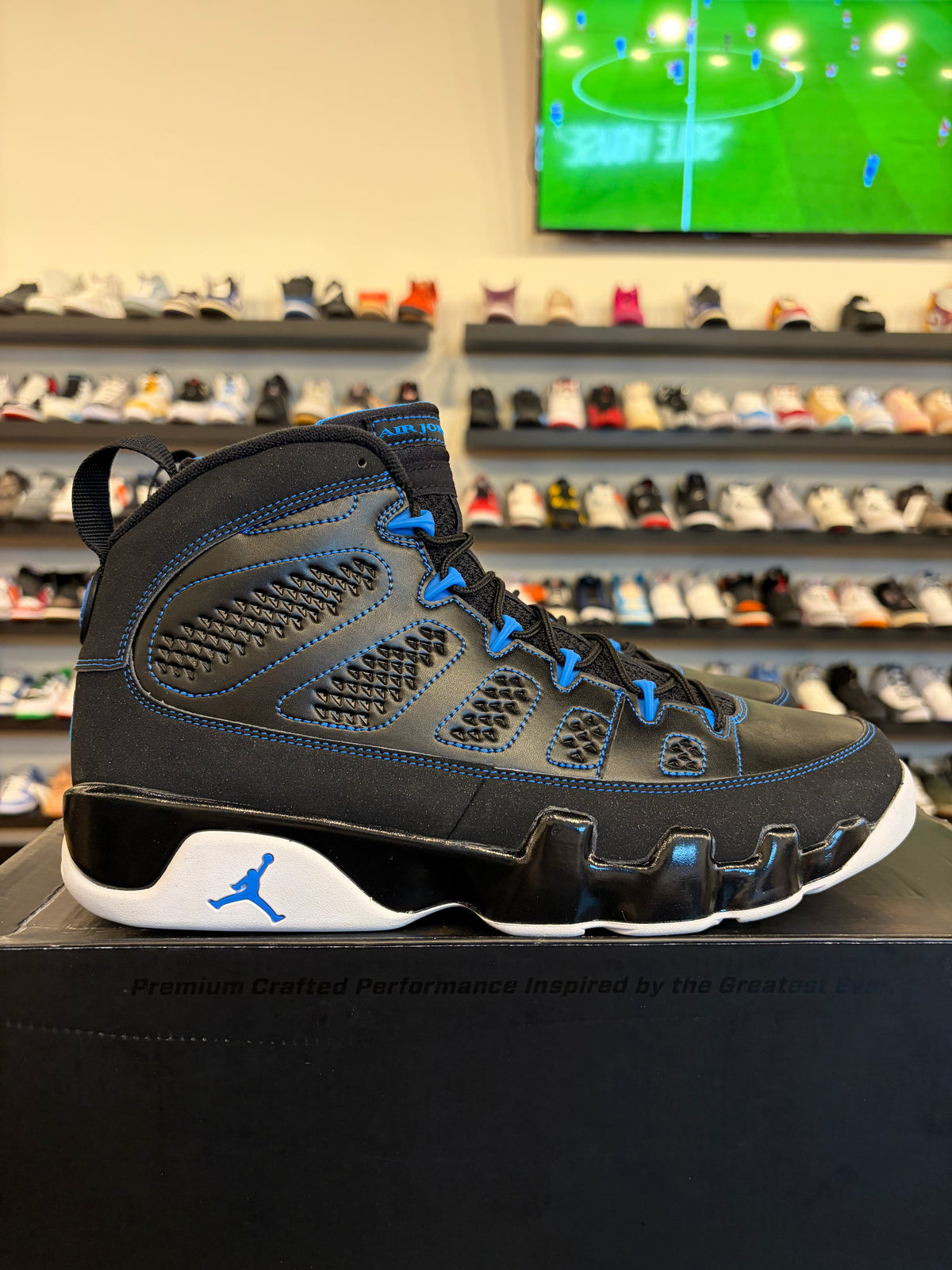 Jordan 9 Photo Blue 2012 Size 11 Brand New