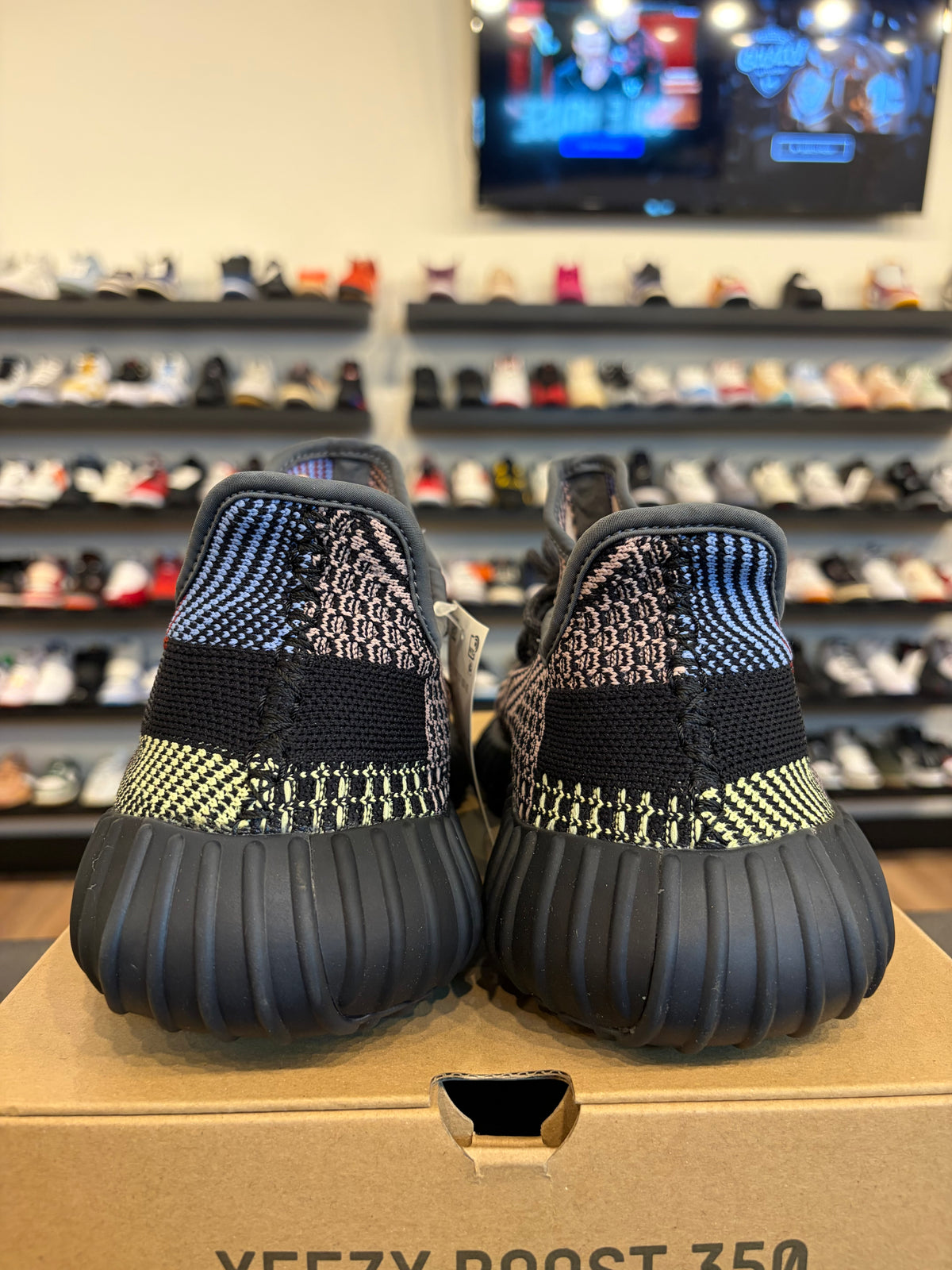 Yeezy 350 V2 Yecheil Size 9.5 Brand New