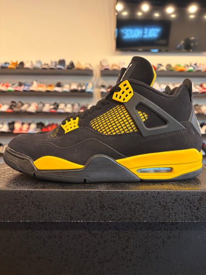 Jordan 4 Yellow Thunder Size 12 Pre-Owned