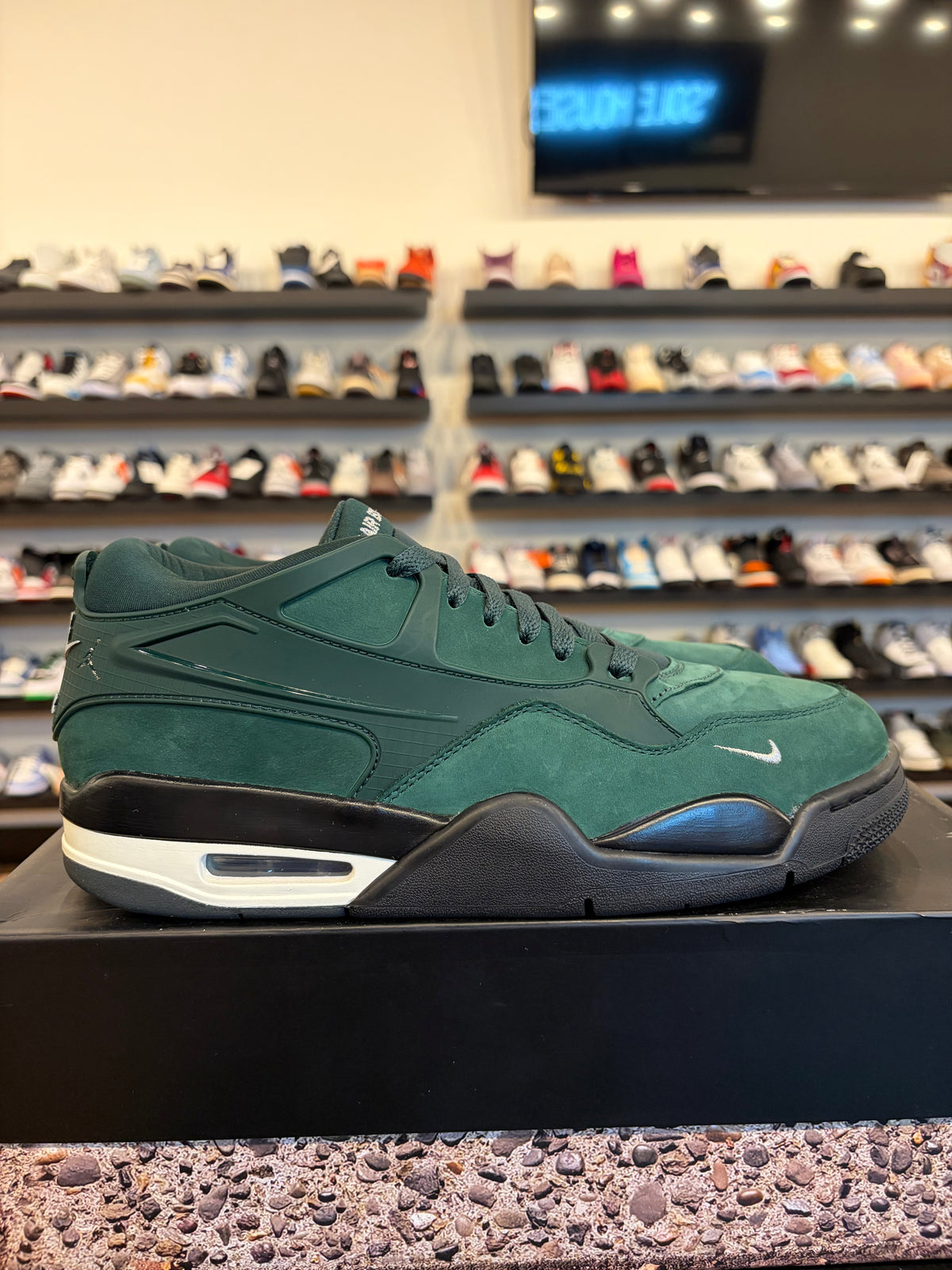 Jordan 4 RM Nigel Grandma's Driveway Green Size 9.5 Pre-Owned