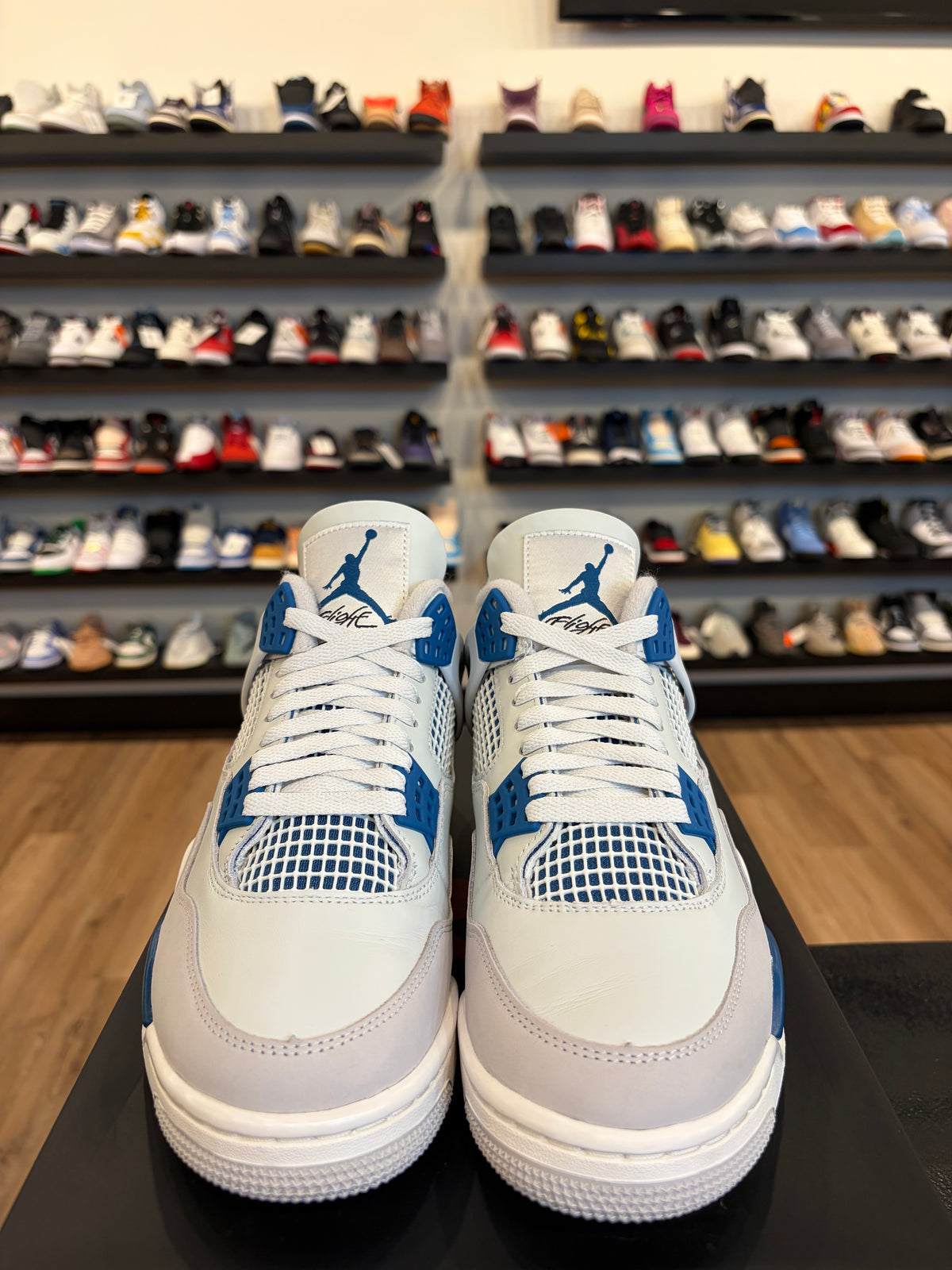 Jordan 4 Military Blue 2024 Size 8 Pre-Owned