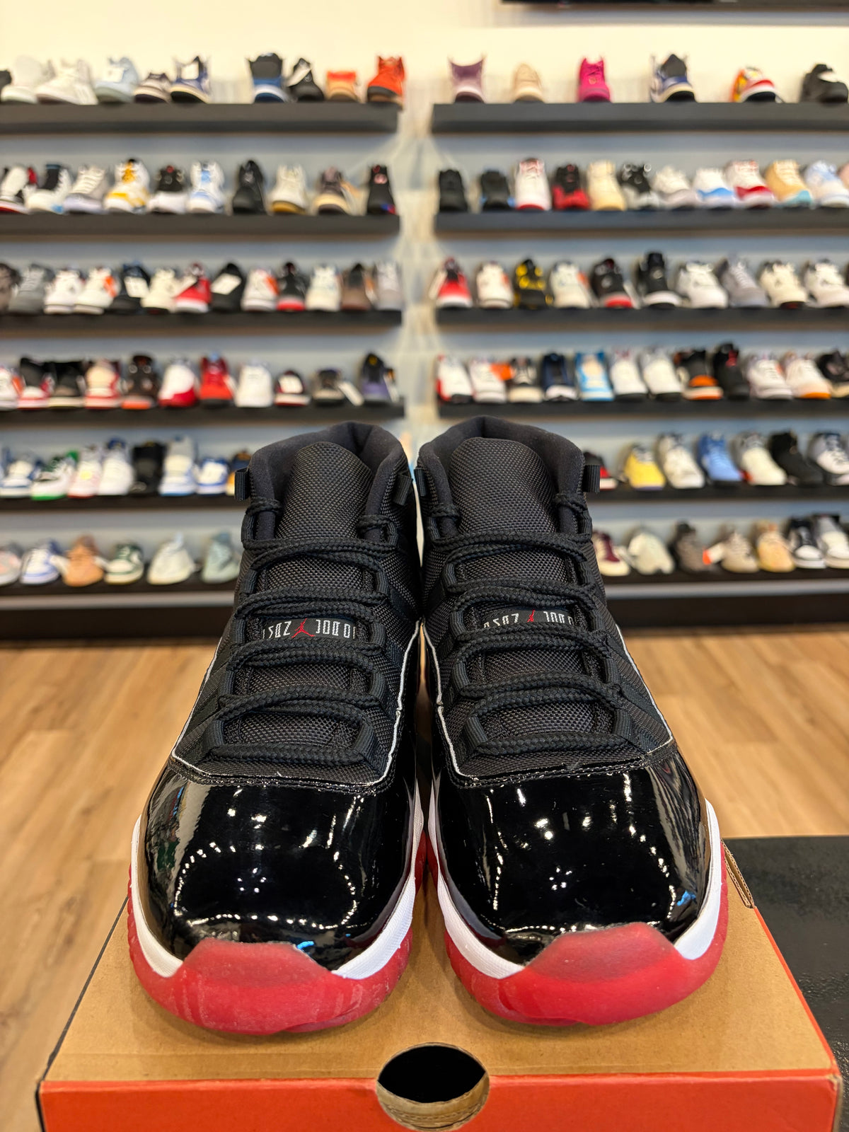Jordan 11 Bred 2019 Size 10 Pre-Owned