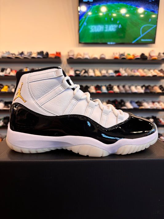 Jordan 11 Gratitude Size 10 Pre-Owned