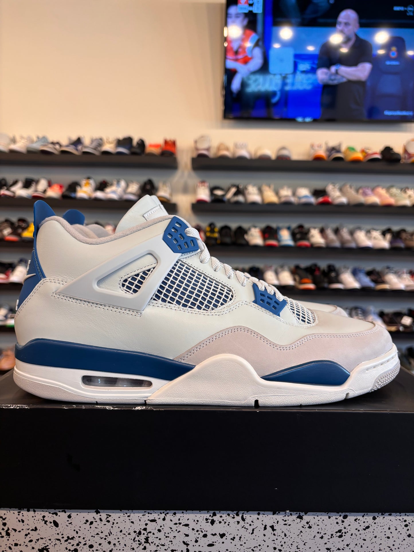 Jordan 4 Military Blue 2024 Size 14 Pre-Owned