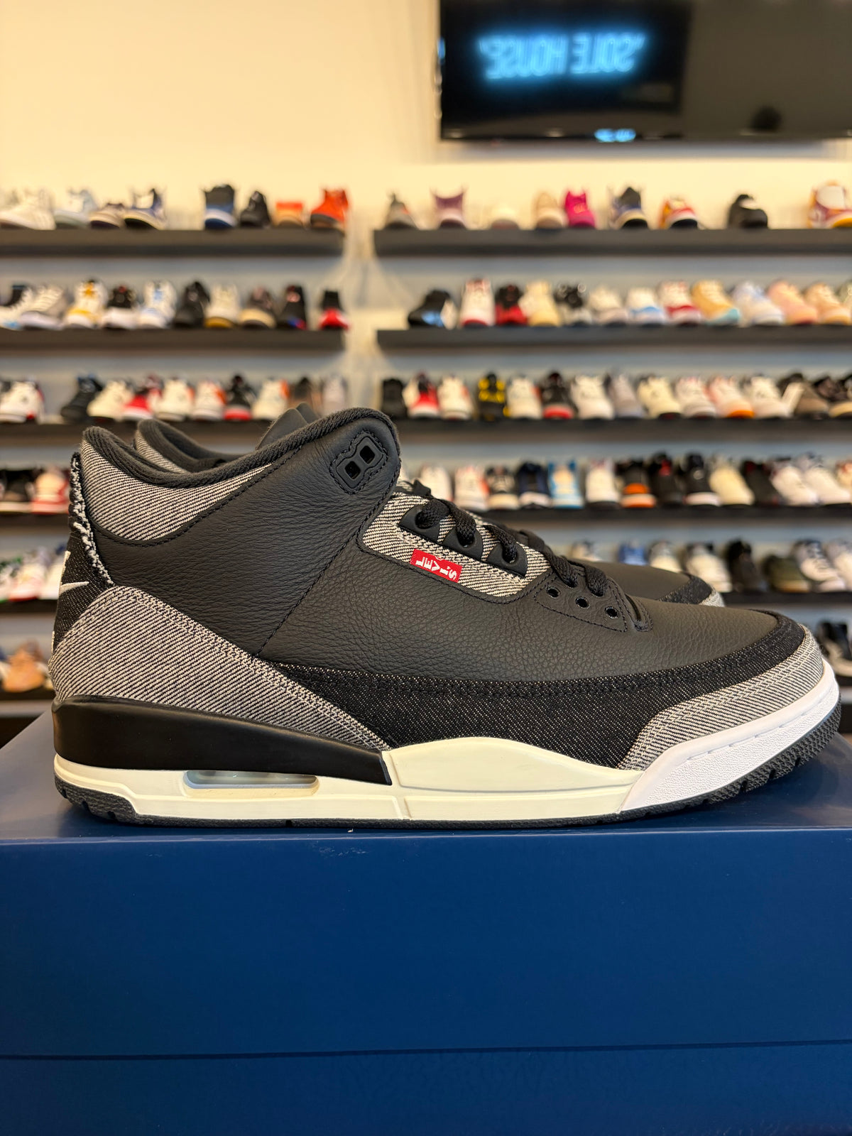 Jordan 3 Levi's Black Size 11.5 Brand New
