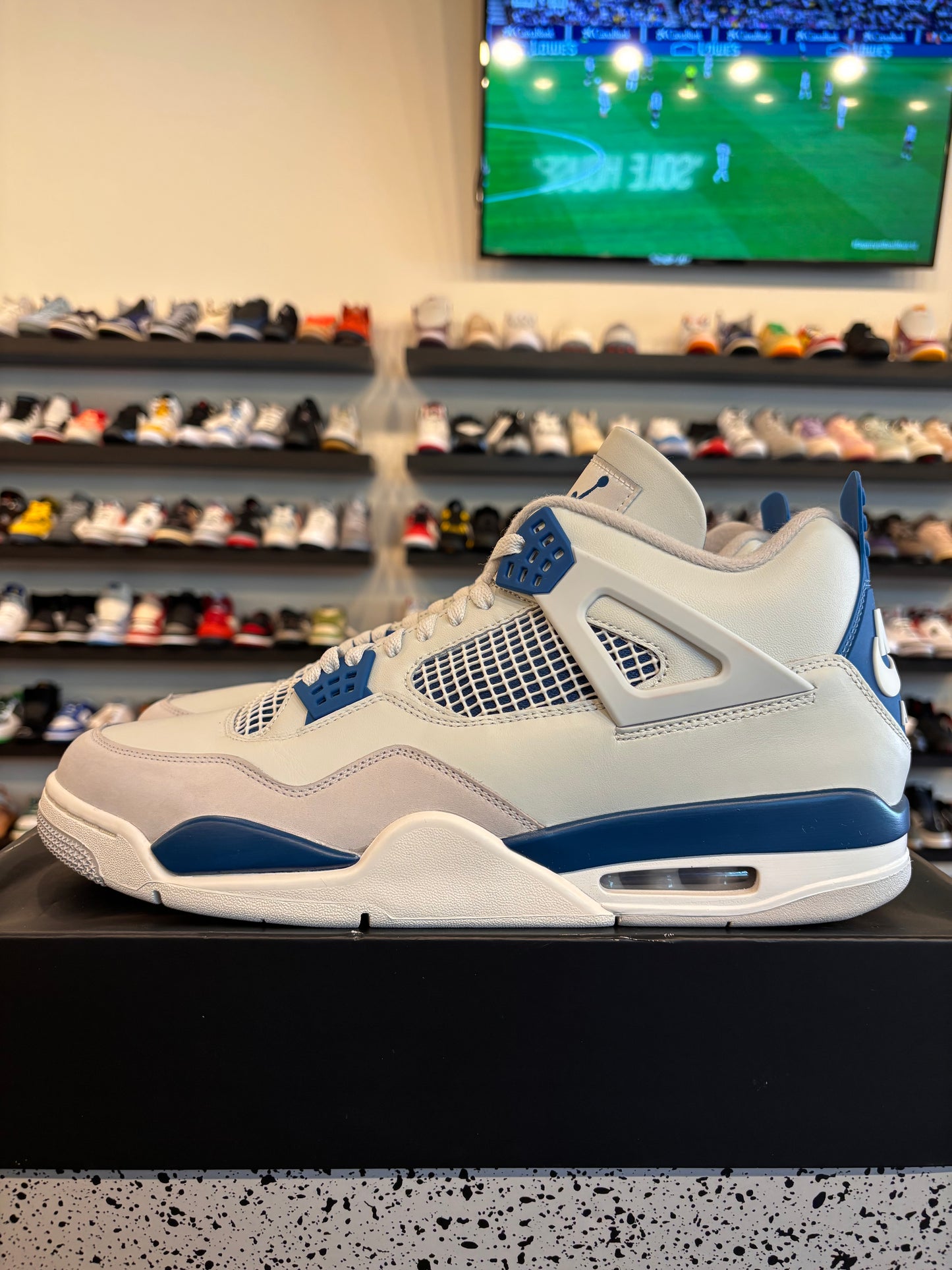 Jordan 4 Military Blue 2024 Size 14 Pre-Owned