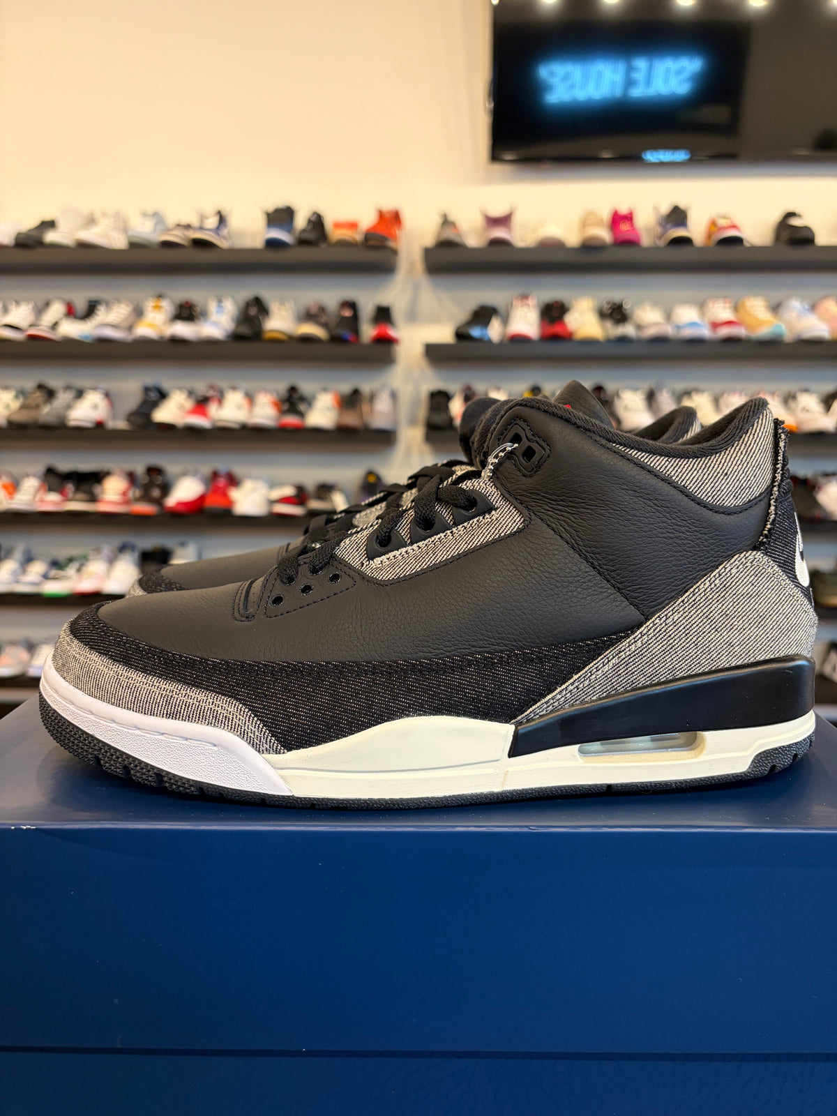 Jordan 3 Levi's Black Size 11.5 Brand New