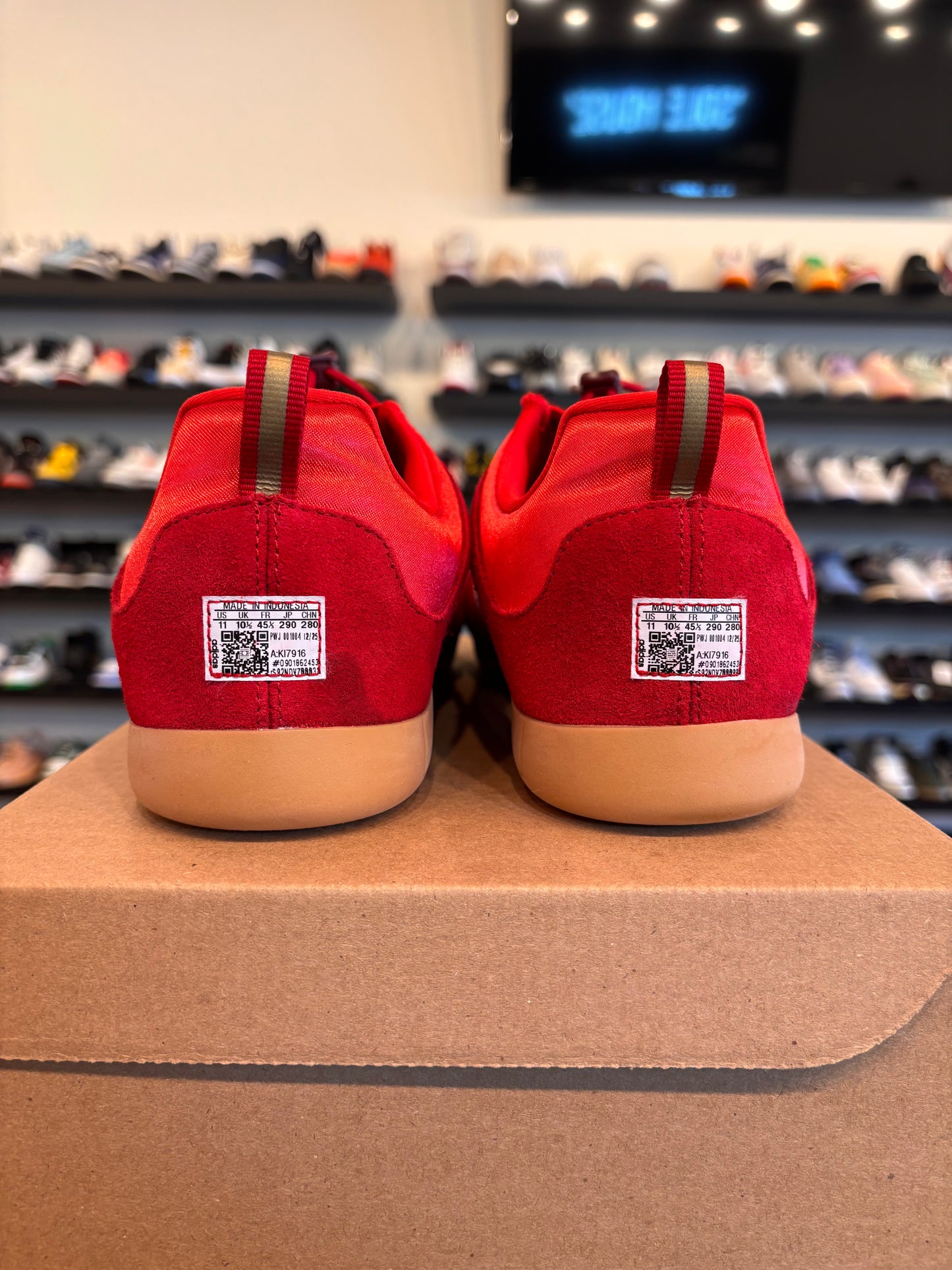 Adidas Bad Bunny Ballerina Flamboyan Size 11 Pre-Owned (No Box)