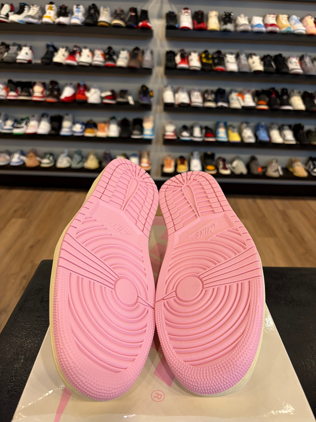 Jordan 1 Low Travis Scott Shy Pink Size 9.5 Brand New